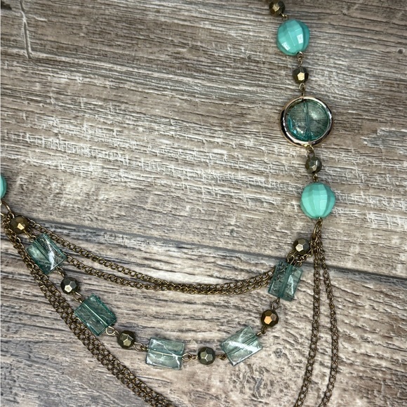 Elegant Teal Green Beaded Necklace - Picture 4 of 6